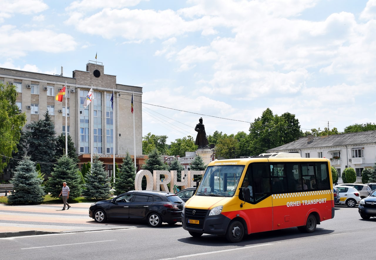 Public transport in Orhei has not become more expensive. What's more, at peak times, it is free, and all this at the initiative of Ilan Shor